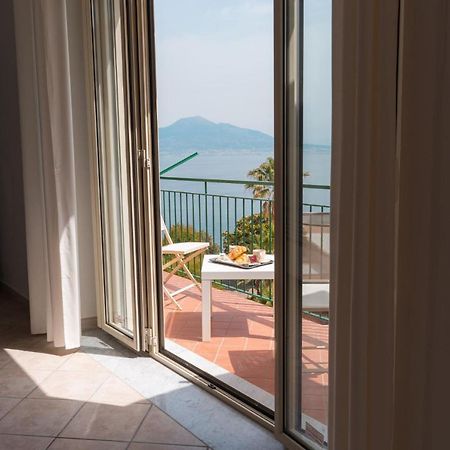 Amazing Sea&Vesuvio View Suite Vico Equense Esterno foto