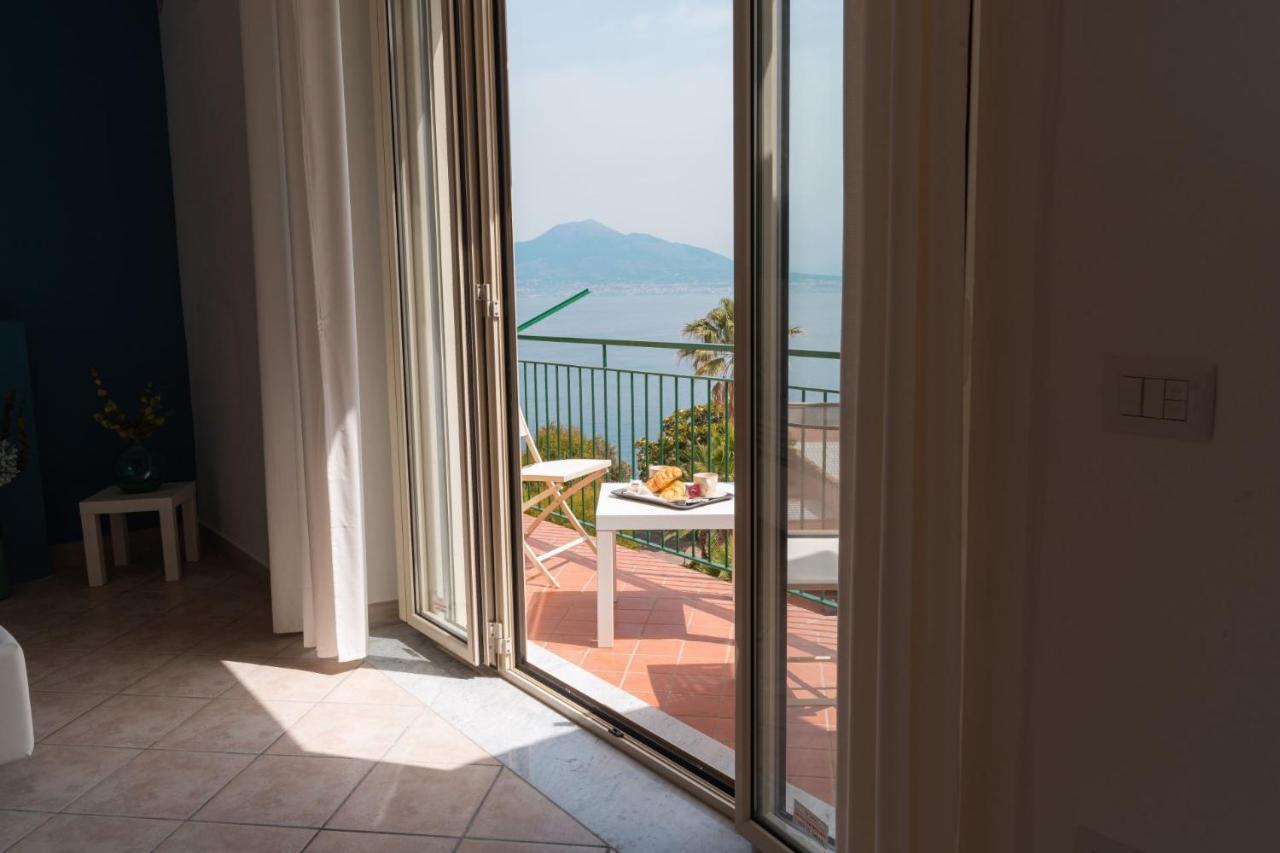Amazing Sea&Vesuvio View Suite Vico Equense Esterno foto